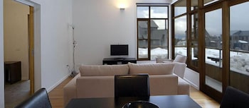 Triggerplant 1 - Accommodation Perth 2