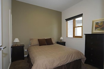 Triggerplant 1 - Accommodation Perth 4