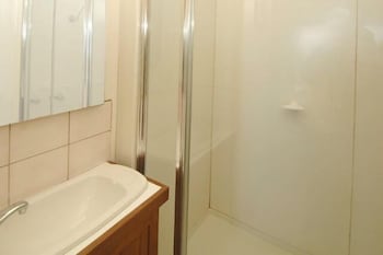 Razorback 3 - Accommodation Perth 1