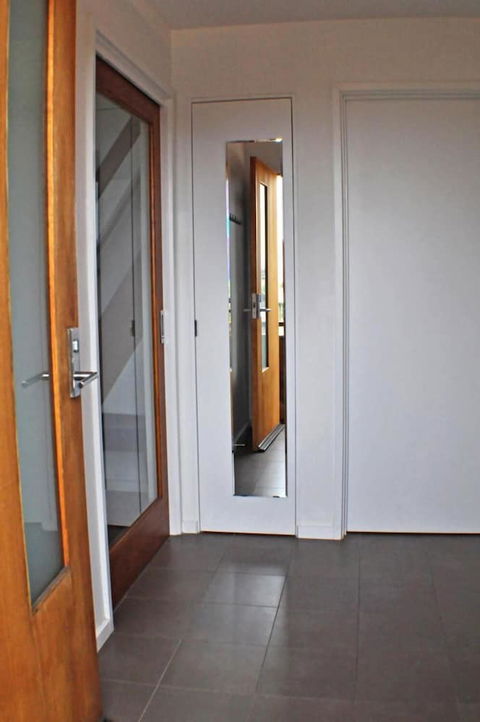 Triggerplant 3 - Accommodation Perth 3