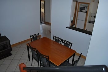 Farm Lane Retreat - Accommodation Perth 3