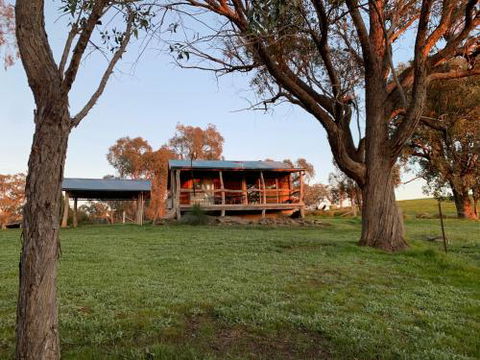 Gaddleen Grove Cottages - Accommodation Perth 4