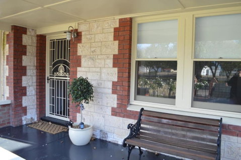 Two Cow Cottage Bed & Breakfast - Perth Resorts 5