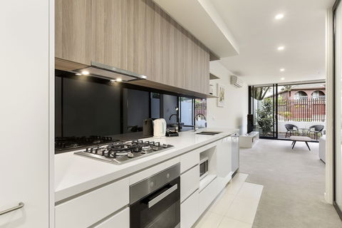 Ellia Apartment Doncaster - Accommodation Perth 5