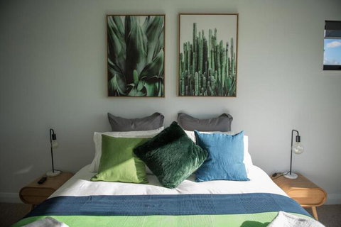 Dragonfly Cottages - Accommodation Perth 3