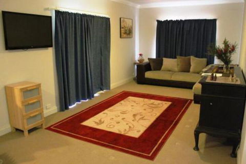 Lake Tyrrell Accommodation - Perth Resorts 3