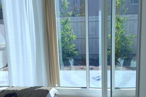 Brand New Stunning Home With Garden - Accommodation Perth 1