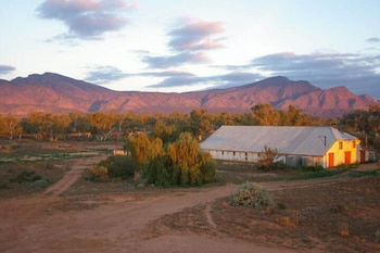 Edeowie Station - Accommodation Perth 6