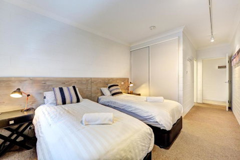 Snow Ski Apartments 36 - Accommodation Perth 6