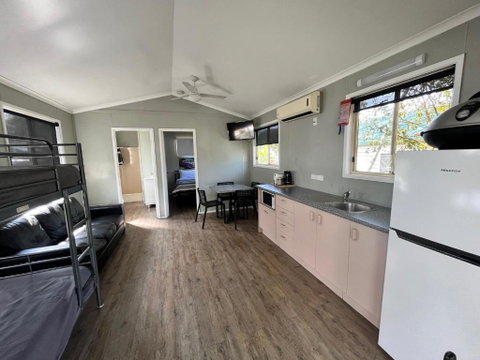 Kingfisher Caravan Park - Accommodation Perth 3