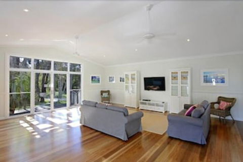 Away On Belongil Fields - Accommodation Perth 3
