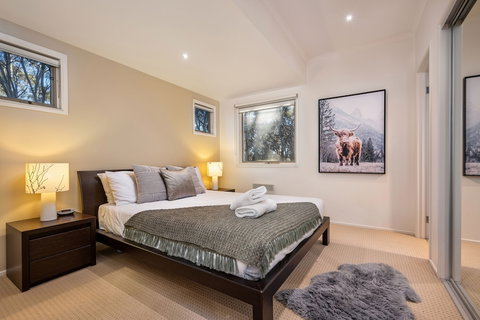 Alpenglow - Accommodation Perth 5