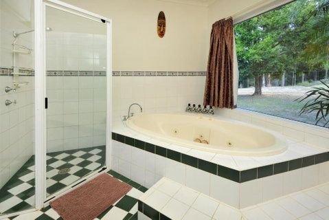 Sapphire Beach Acreage - Accommodation Perth 2