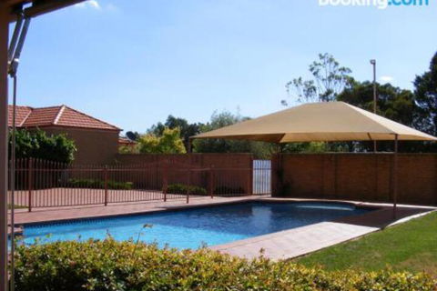 Fairways Bed & Breakfast At Jerilderie - Accommodation Perth 5