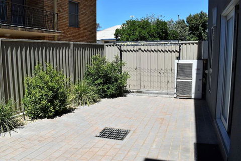 Griffith Prestige Apartments - Perth Resorts 5