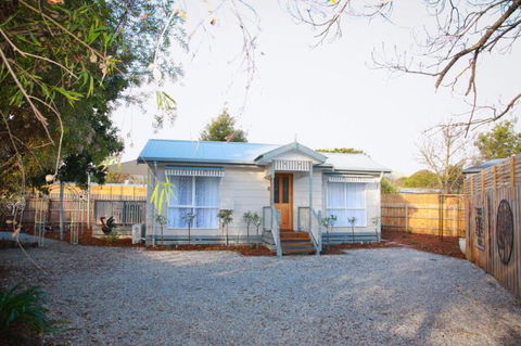 Secret Cottage - Accommodation Perth 3