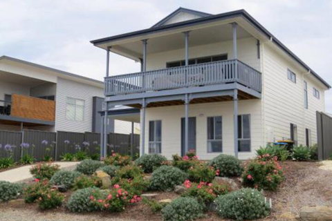 38 Wright Tce Encounter Bay - Accommodation Perth 3