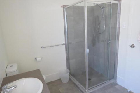 38 Wright Tce Encounter Bay - Accommodation Perth 6