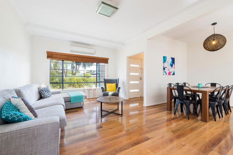 Bruce & Lolas - Accommodation Perth 4