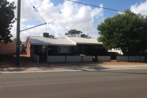 Rhodeside Lodge - Accommodation Perth 7