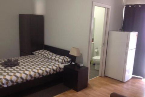 Rhodeside Lodge - Accommodation Perth 2
