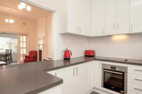 Apartment West Esplanade MAN93 - Accommodation Perth 5