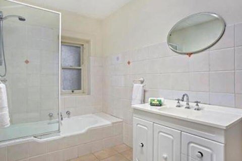 Apartment West Esplanade MAN93 - Accommodation Perth 0