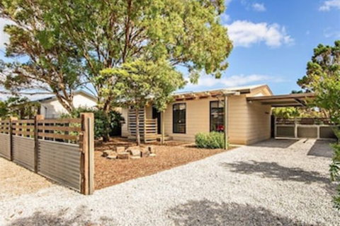 Sea Devine - Accommodation Perth 0
