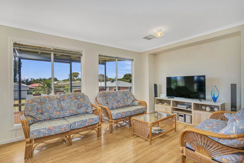 Green Reef Beach House - Accommodation Perth 4