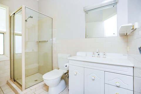 Salt - - Accommodation Perth 6