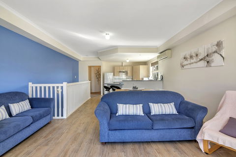 The Lighthouse - Accommodation Perth 6