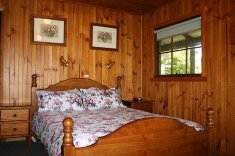 Gaol House Cottages - Accommodation Perth 2