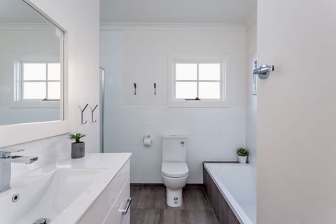 Bay Cottage - Accommodation Perth 4