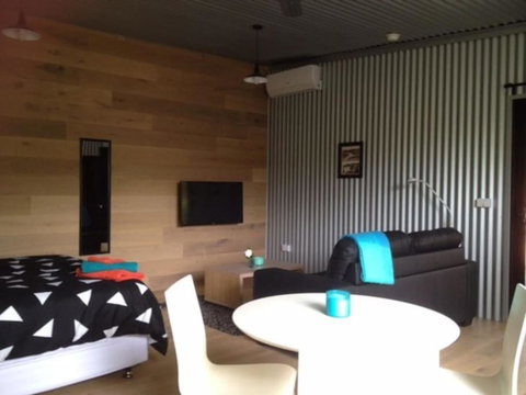 Avoca Beach & Bush - Accommodation Perth 1