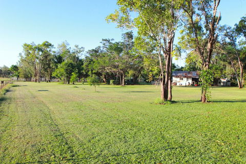 Banyan Tree Resort - Accommodation Perth 3