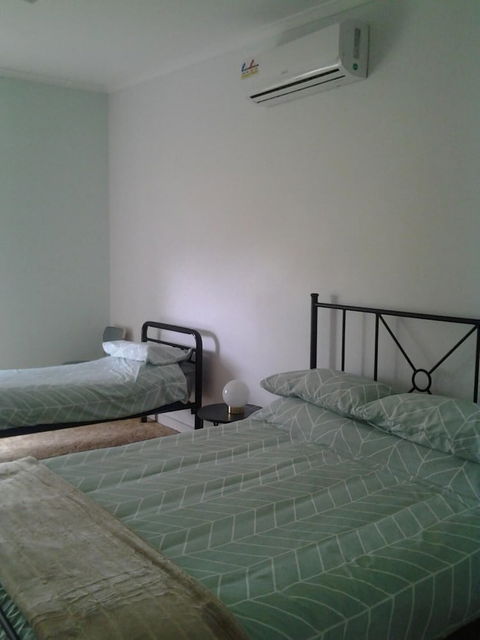 Hilltop Escape B&B - Accommodation Perth 5