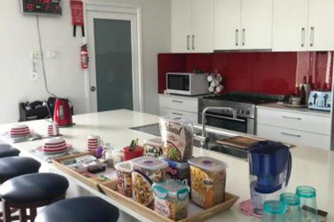 M & Ts Waterfront Bed & Breakfast - Accommodation Perth 3