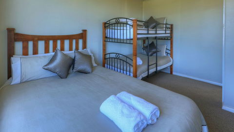Stanley View Beach House - Accommodation Perth 3