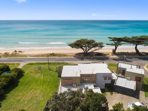 Blue Sea - Accommodation Perth 3