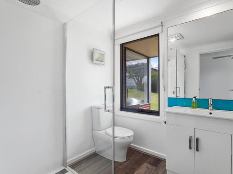 Blue Sea - Accommodation Perth 7