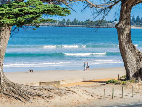 Blue Sea - Accommodation Perth 4