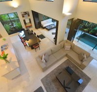 OneLuxe Luxury Holiday House - Accommodation Perth