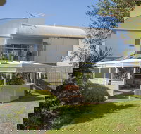 Through the Looking Glass - Accommodation Perth