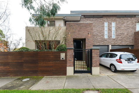 BOUTIQUE STAYS - Maple On Kent - Accommodation Perth 5