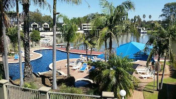 Mulwala NSW Accommodation Perth