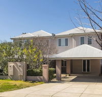 Inner Western Suburbs Retreat - Accommodation Perth