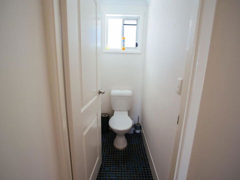 Sunbaker Beach House 4 Mins To Beach Pet Friendly With Fire Pit - Accommodation Perth 4