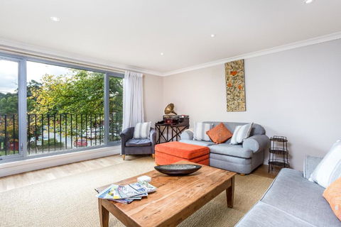 Paris On Maroondah - Accommodation Perth 4