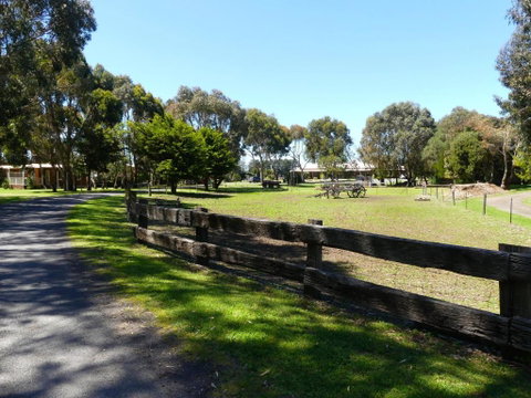 Pelican Waters Holiday Park - Accommodation Perth 2