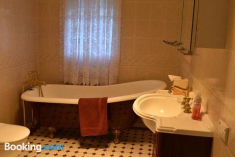 YesterYear On West - Accommodation Perth 2